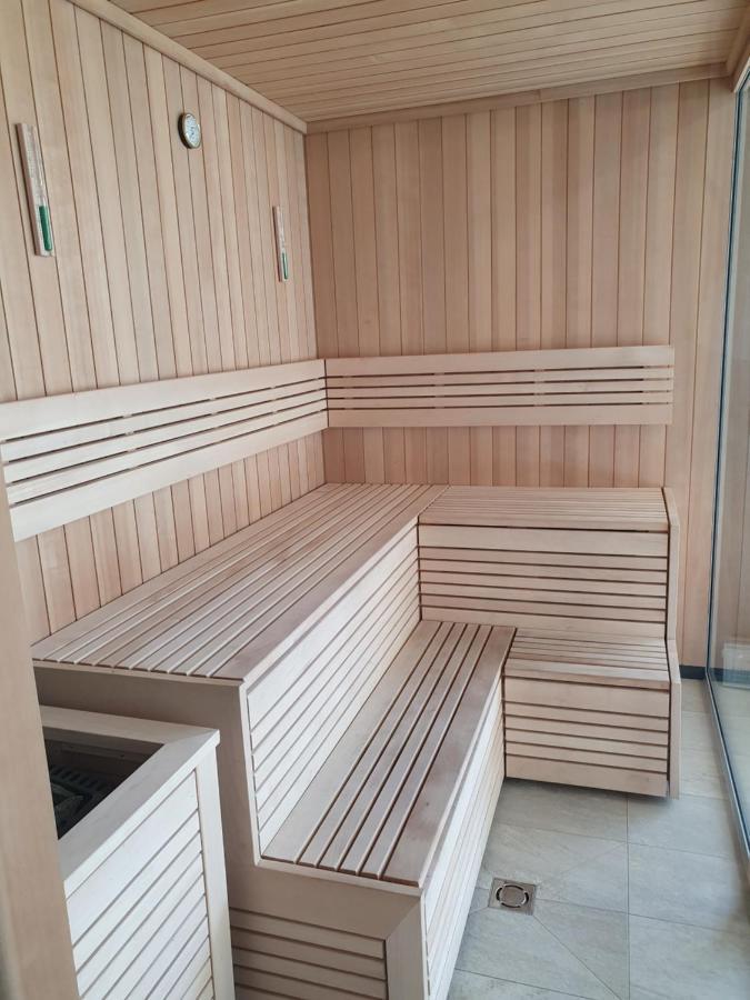 Apartament Szafir W Budynku Basenowym Morska Klifowa Rewal Exterior foto